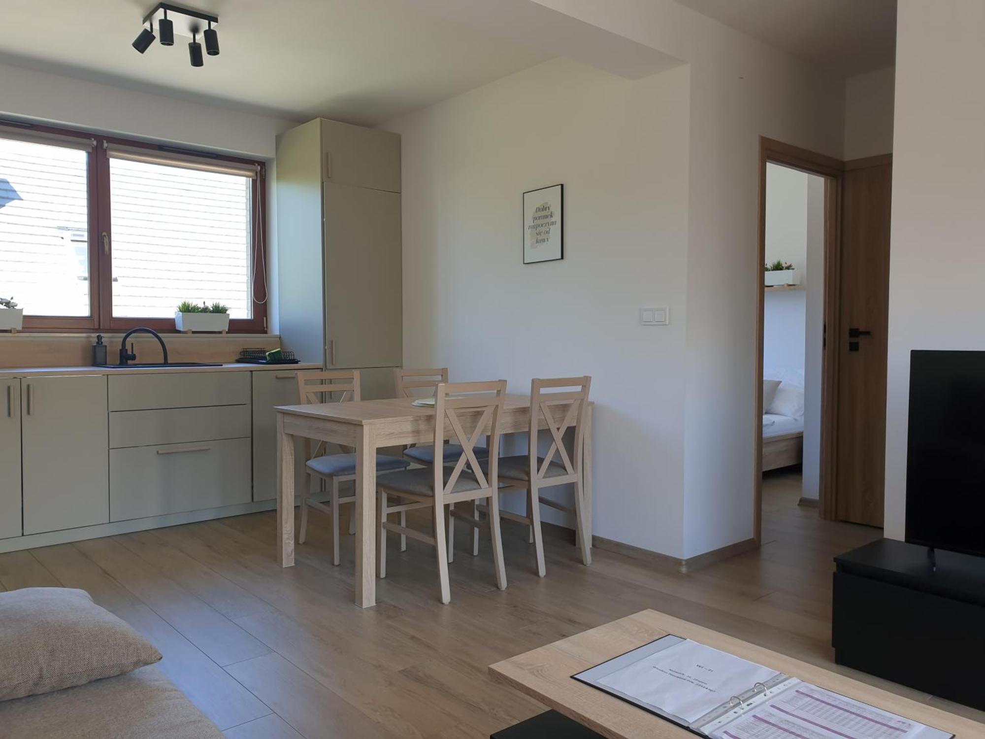 Near The Airport- Apartments كراكوفيا المظهر الخارجي الصورة